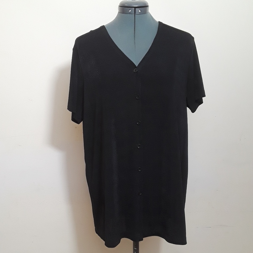 Carole Little Sport short sleeved top